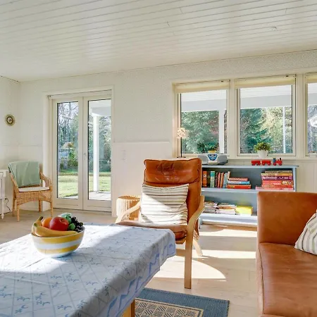 Asla - 400m From The Sea In Ne Jutland By Interhome Holiday home Hals