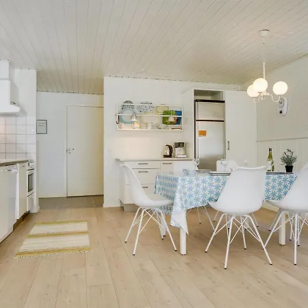 Asla - 400m From The Sea In Ne Jutland By Interhome