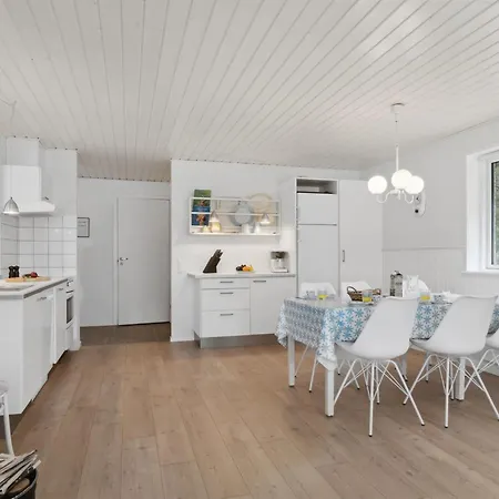 Asla - 400m From The Sea By Interhome