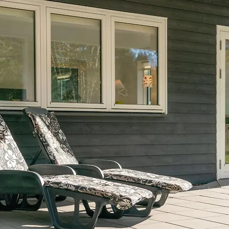Asla - 400m From The Sea By Interhome *