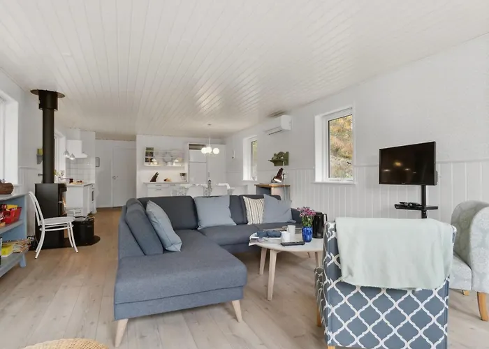 Asla - 400m From The Sea By Interhome Feriehus